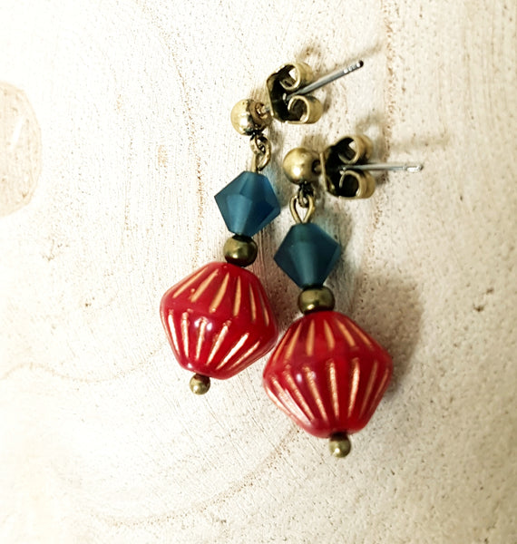 Bicone oorbellen/ rood blauw