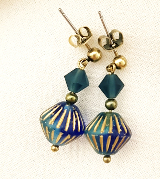 Bicone oorbellen/ donker blauw